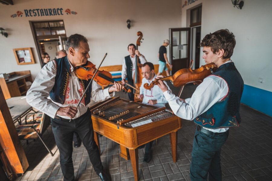 Podzimní last minute nabídka – Vinařská búda na Slováckém dvoře FOTO