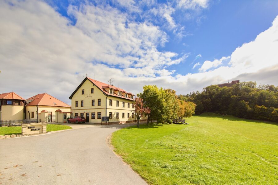 Odpočinek v podhradí na hotelu Buchlov FOTO