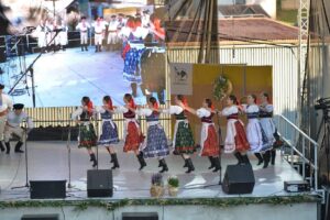 Folklorní festival v Dambořicích bude lákavější díky spojení se sjezdem rodáků FOTO