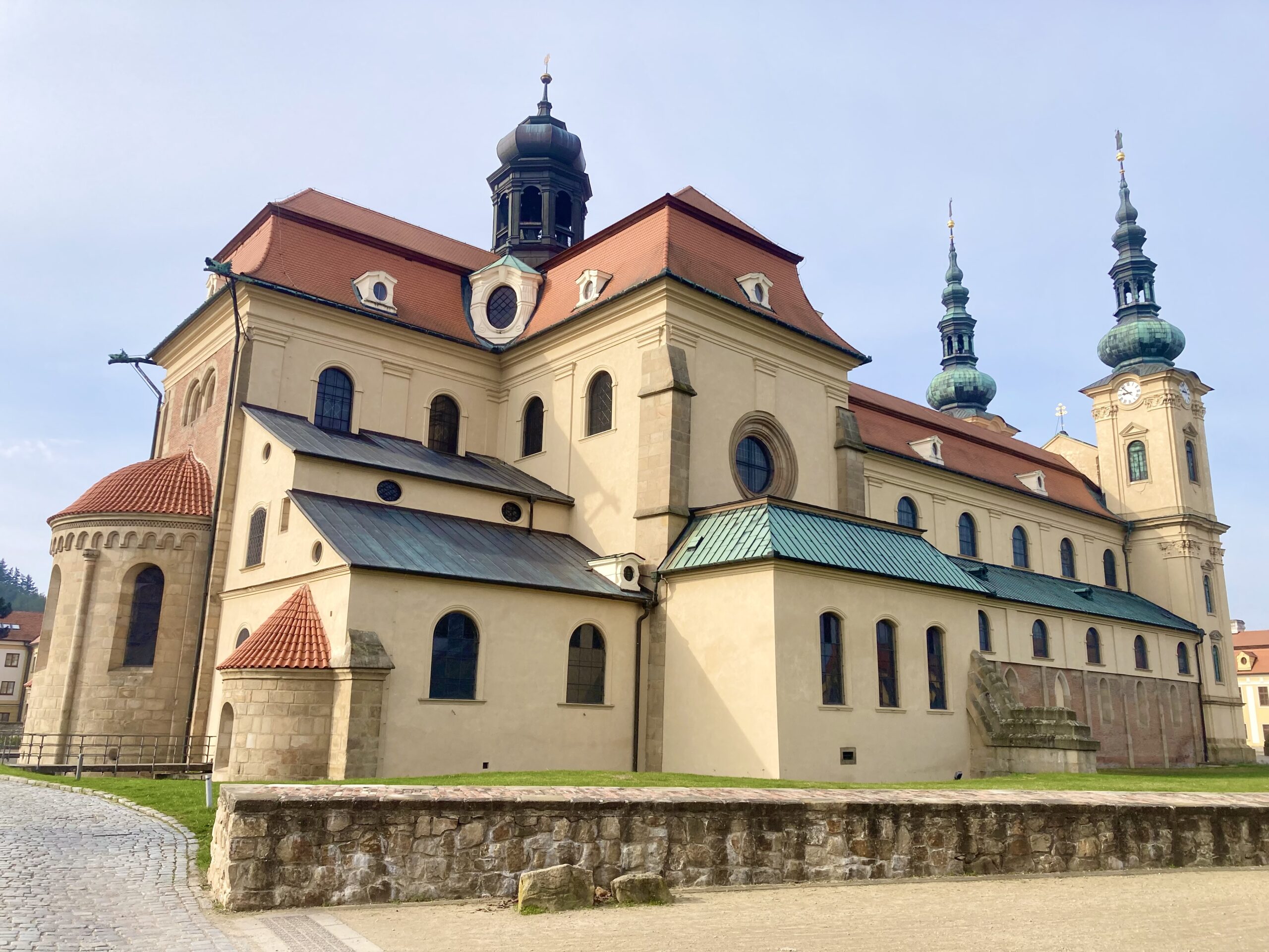 Oslavy před velehradskou bazilikou